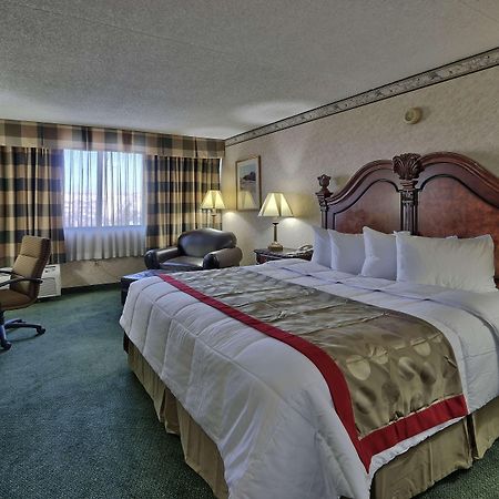 Ramada By Wyndham Albuquerque Midtown Hotel Buitenkant foto