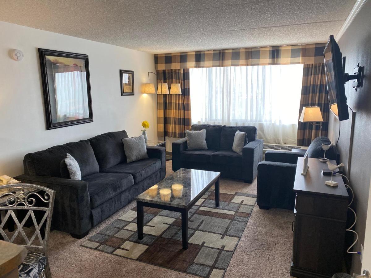 Ramada By Wyndham Albuquerque Midtown Hotel Buitenkant foto