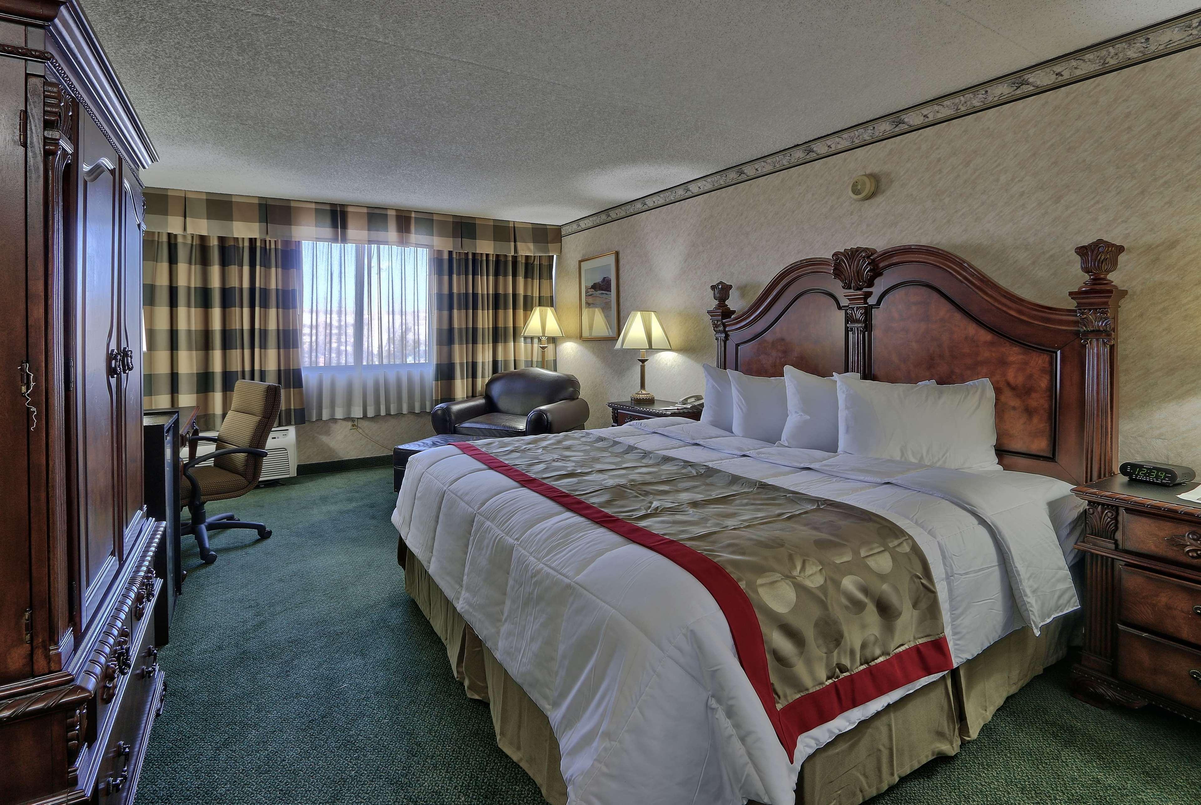 Ramada By Wyndham Albuquerque Midtown Hotel Buitenkant foto