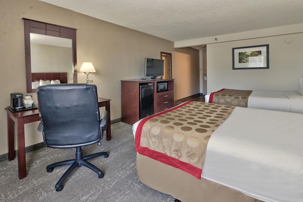 Ramada By Wyndham Albuquerque Midtown Hotel Buitenkant foto