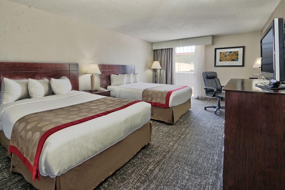 Ramada By Wyndham Albuquerque Midtown Hotel Buitenkant foto