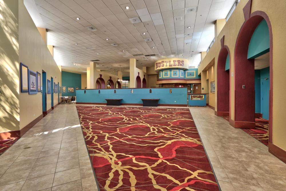 Ramada By Wyndham Albuquerque Midtown Hotel Buitenkant foto